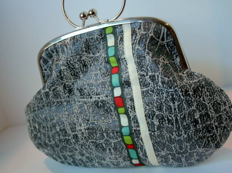 Metallic Seide Handgemachte Stoff Handtasche, Stoff-Kupplung, Mädchen Nacht Tasche, Snap Maggie Bag von sassygirl