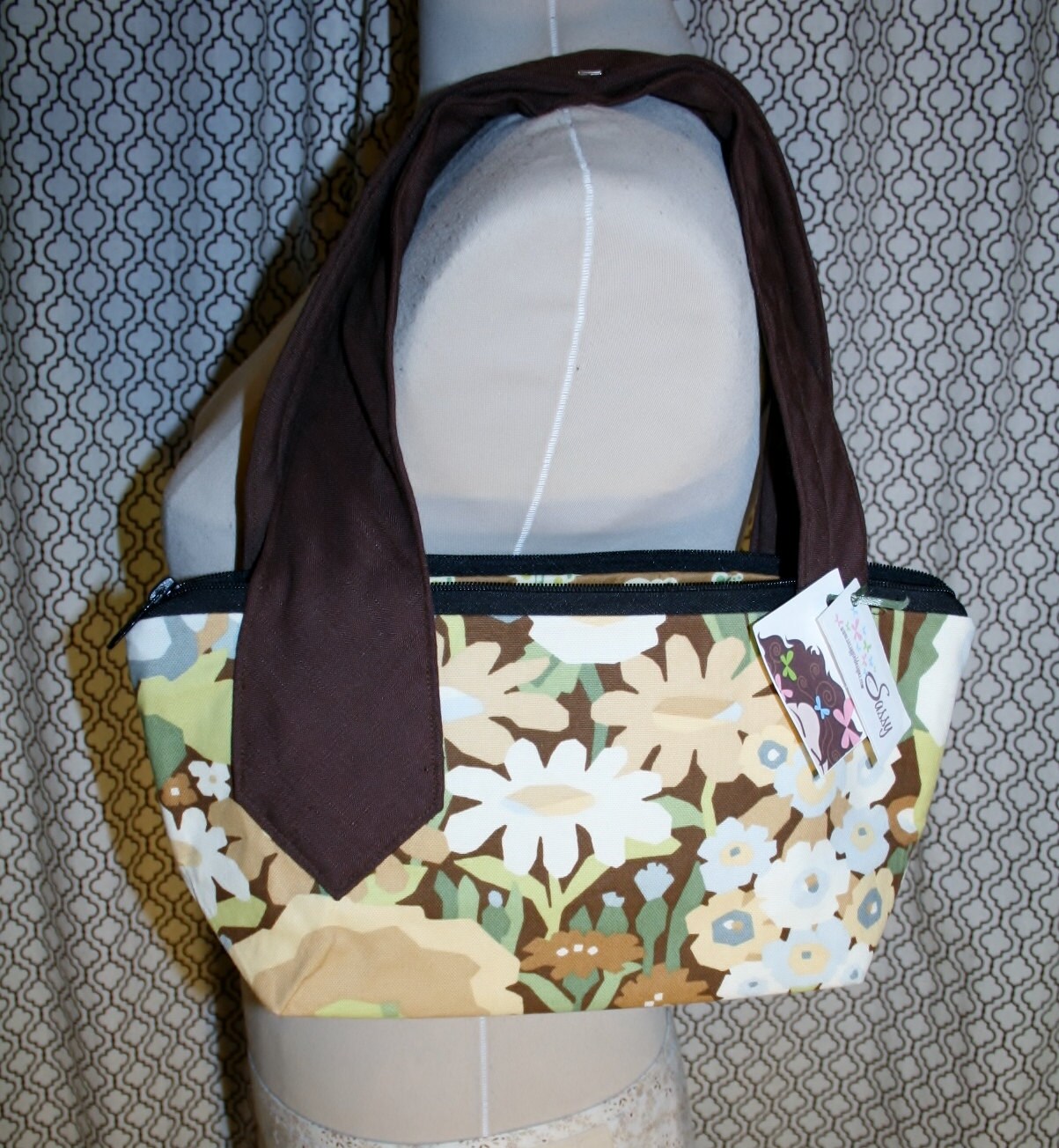 Sale Braun Blumen Stoff Vintage Krawatte Kollektion, Handtasche, Ellie Tasche von sassygirl