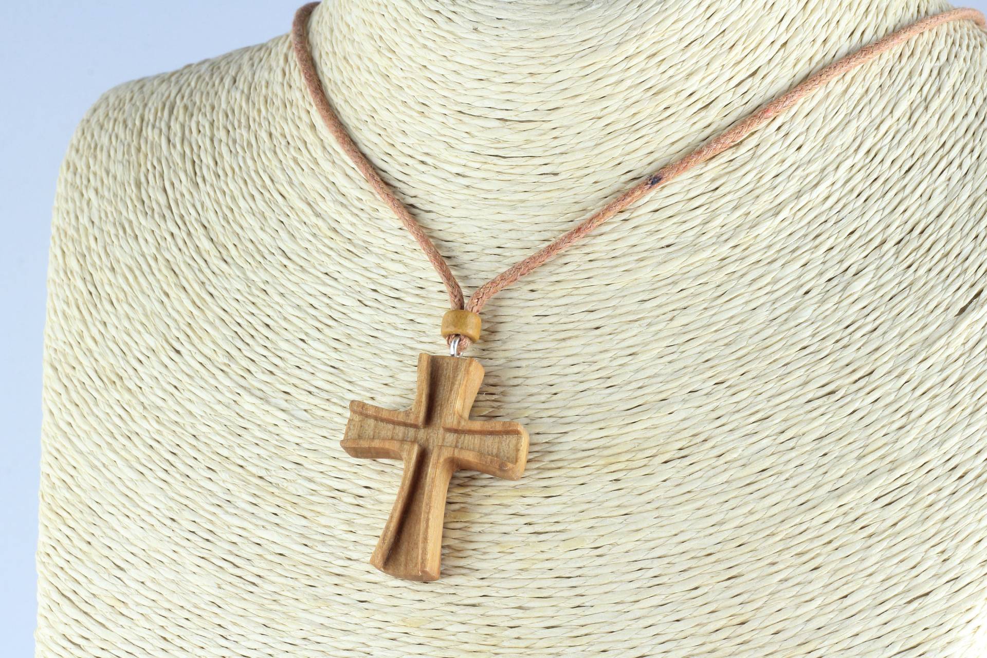 Kreuz Anhänger Aus Holz Kirschbaum Oder Mooreiche Halskette Kreuz Anhänger Aus Holz Kirschbaum Oder Mooreiche Halskette von satkostudio