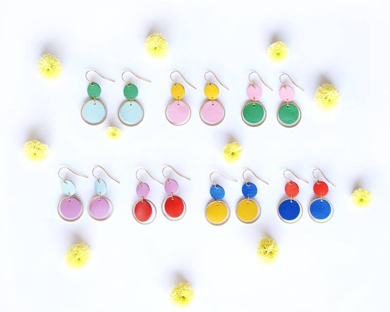 Orbit Ohrringe - Bunte Retro Statement Aus Wiedergewonnenem Leder Orbit Ohrringe - Bunte Retro Statement Aus Wiedergewonnenem Leder von scandinazn