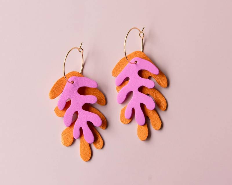 Wakame Seaweed Creolen in Orange + Vivid Pink - Altleder Statement Wakame Seaweed Creolen in Orange + Vivid Pink - Altleder Statement von scandinazn
