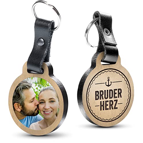 Premium „Bruderherz“ - Foto-Schlüsselanhänger aus Eichenholz mit dunklem Echtleder und Gravur - personalisierte Geschenkidee zu für Muttertag von schenkYOU