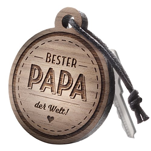 schenkYOU Premium Schlüsselanhänger aus Nussbaumholz vorgraviert - personalisierte Geschenkidee für Muttertag, Vatertag - Gravur „Bester Papa der Welt!„ von schenkYOU