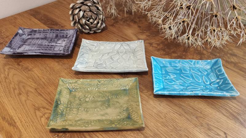 Keramik Schale Seifenschale Schmuckschale Muster Bunt Eckig von schlickerkeramik