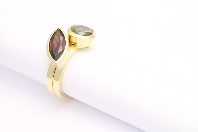 Granat-Peridot-Ringe von schmuckARTelier