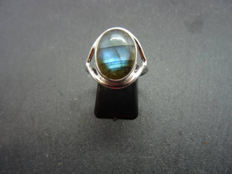 Ring Mit Labradorit in 925Er Sterlingsilber Handarbeit Einzelstück von schmuckbewusst