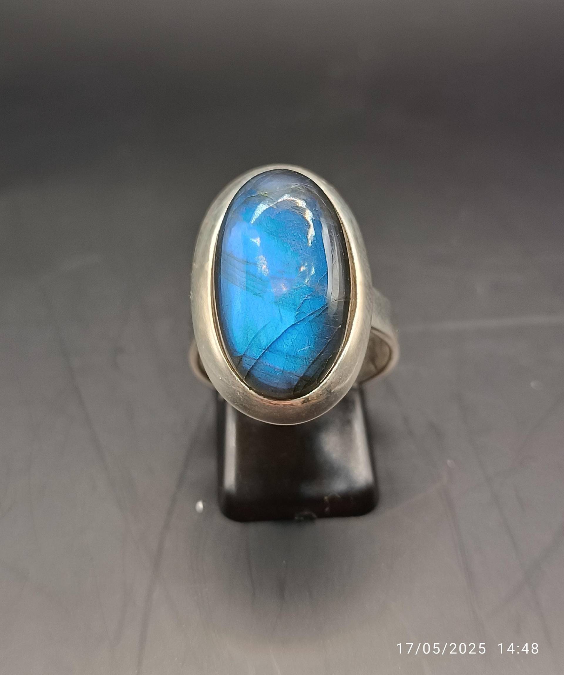 Statementring Labradorit Oval Blau in 925Er Sterlingsilber Handarbeit Einzelstück von schmuckbewusst