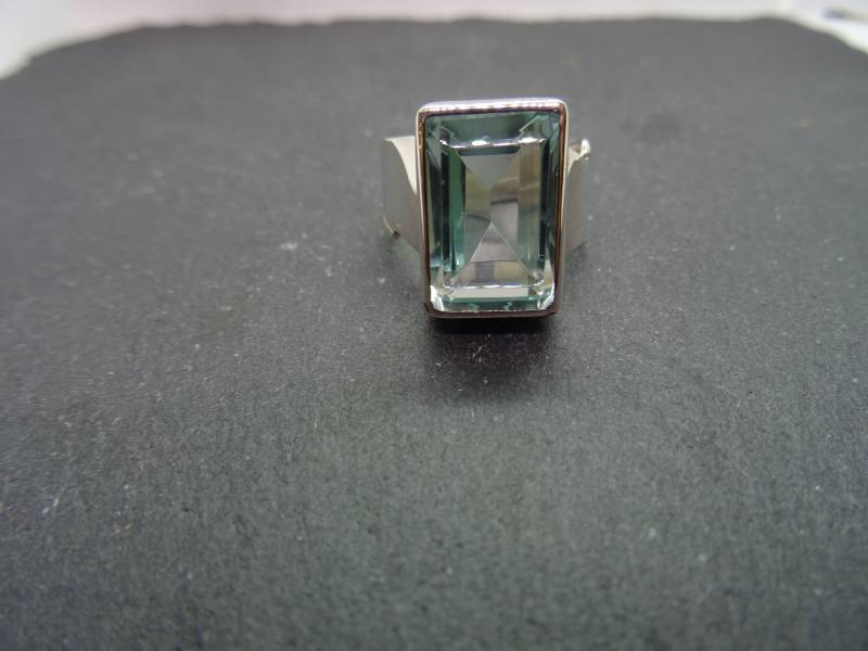 Statementring Mit Hellblauem Obsidian Facettiert in 925Er Sterlingsilber Handarbeit Einzelstück von schmuckbewusst