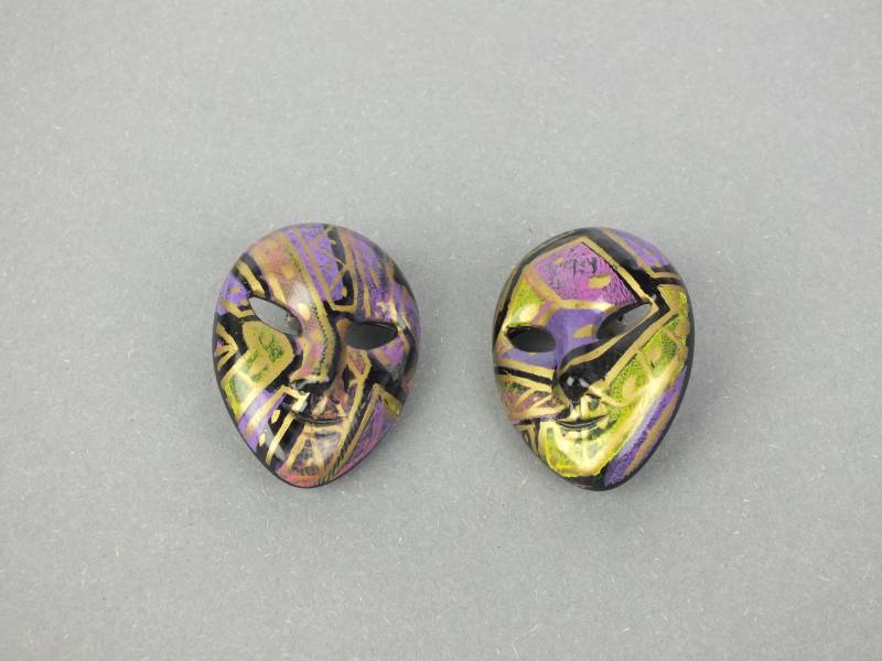 Bunte Xl Vintage Masken Ohrclips - Riesige Damen Ohrringe Ohne Ohrloch Tragbar 80Er Jahre Retro Modeschmuck von schmuckesBerlin