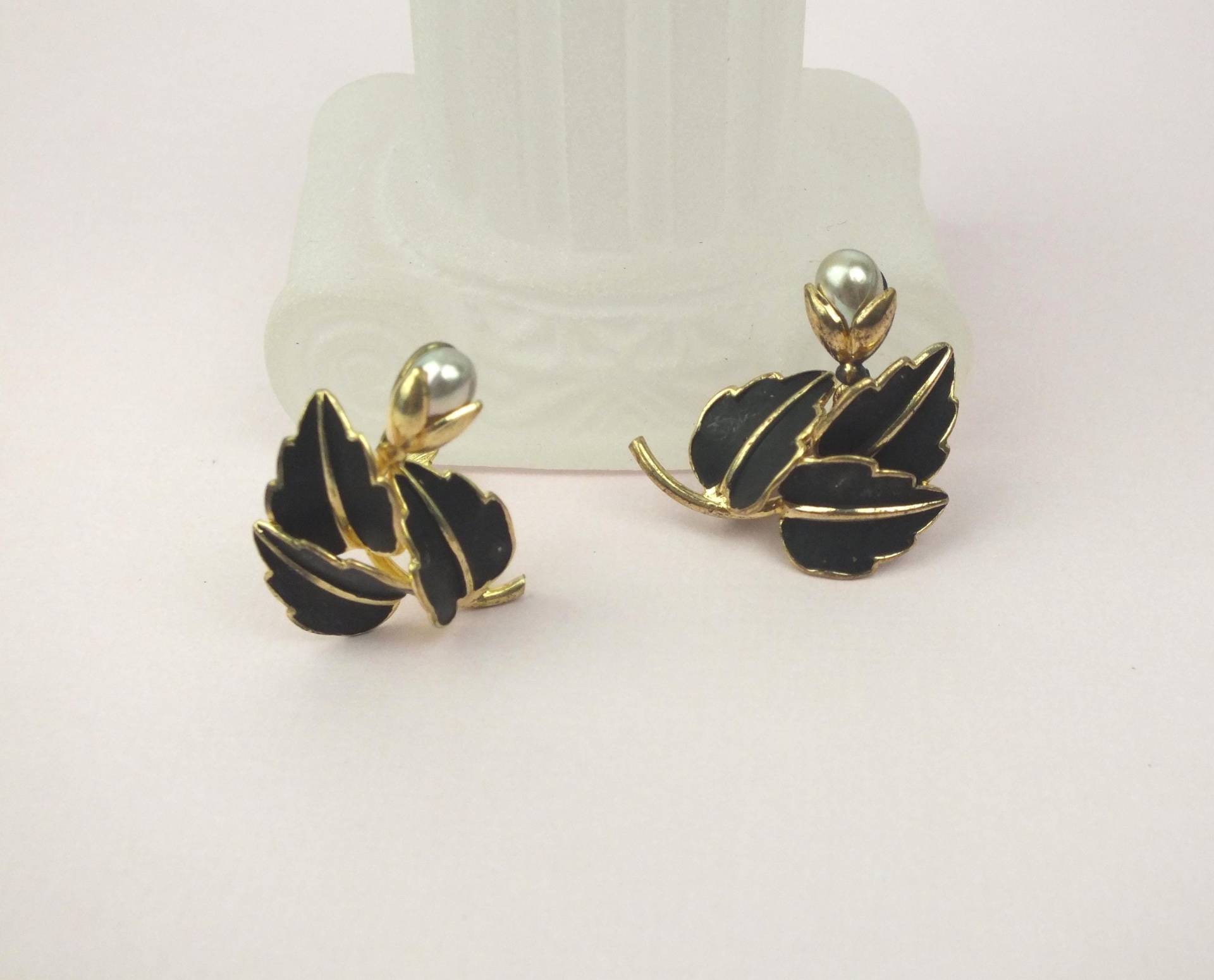 Vintage Ohrclips Blätter Mit Perle Schwarz Gold - Damen Ohrringe Ohne Loch Alter Modeschmuck 60Er Jahre von schmuckesBerlin