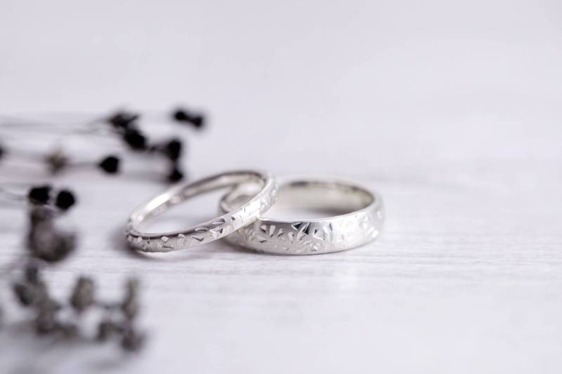 Eheringe "Confetti', Trauringe, Verlobungsring, Silberringe von schmuckgestalterei