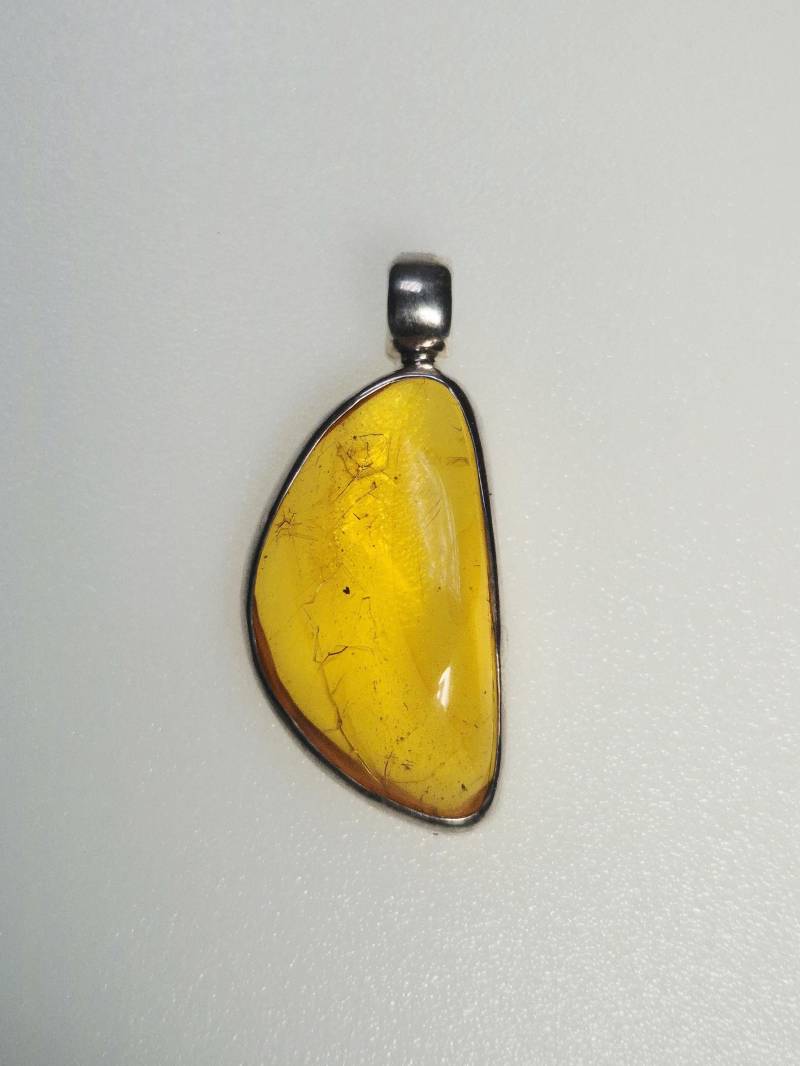 Bernsteinanhänger 925 Silber | Honigfarben, Klar Mit Sonnenflimmern Schonend Geschliffen Unikat von schmuckrauschVINTAGE