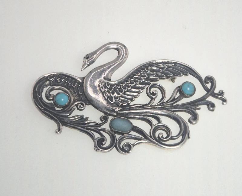 Jugendstil Brosche Schwan 925 Silber Mit Türkis Cabochons, Durchbrochene Arbeit Schmuckrausch Vintage 1267 Jugendstil Brosche Schwan 925 Silber Mit Türkis Cabochons, Durchbrochene Arbeit Schmuckrausch Vintage 1267 von schmuckrauschVINTAGE
