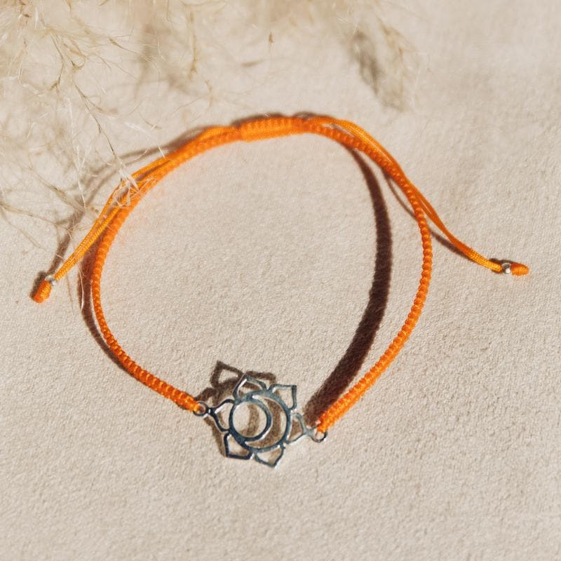 Makramee Armband Sakralchakra Svadhisthana Orange 925 Silber Spiritueller Schmuck Tara Bedeutungskärtchen Geschenk von schmuckrauschVINTAGE
