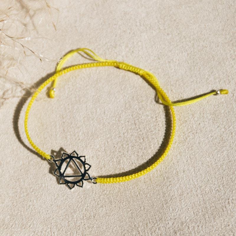 Makramee Armband Solarplexuschakra Manipura Gelb 925 Silber Chakra Schmuck Tara Bedeutungskärtchen Geschenk von schmuckrauschVINTAGE