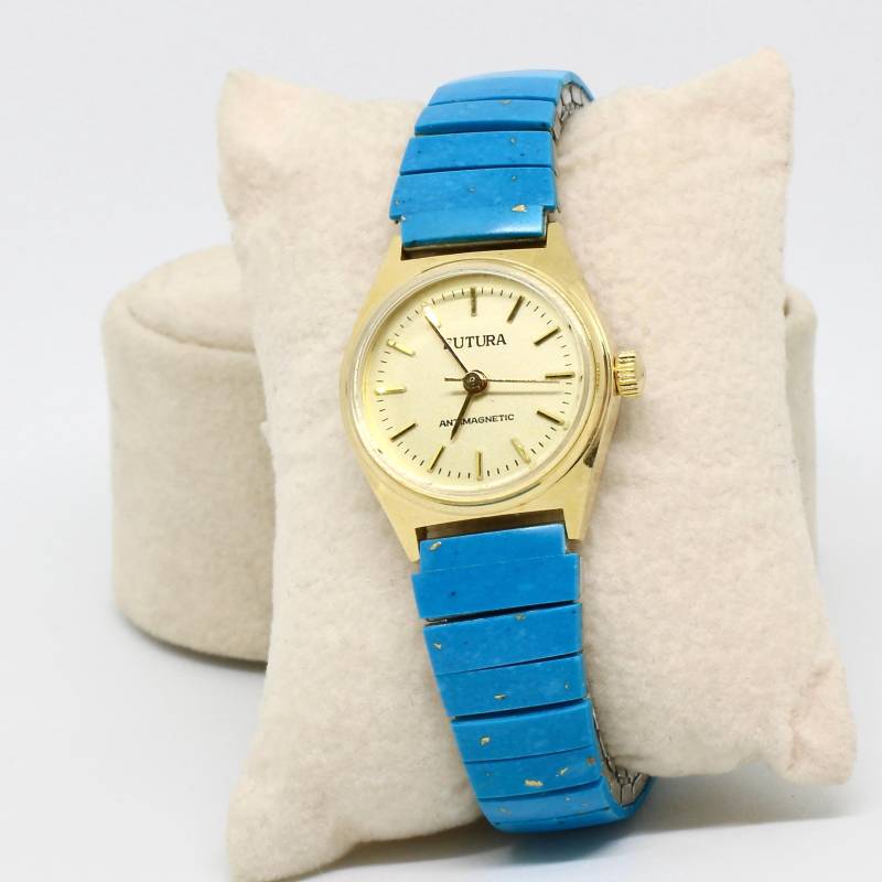 Damen Armbanduhr Goldfarbe Futura Türkis Steine Elastisch Stretchband Handaufzug Edel Damen Armbanduhr Goldfarbe Futura Türkis Steine Elastisch Stretchband Handaufzug Edel von schmuckvintage2020