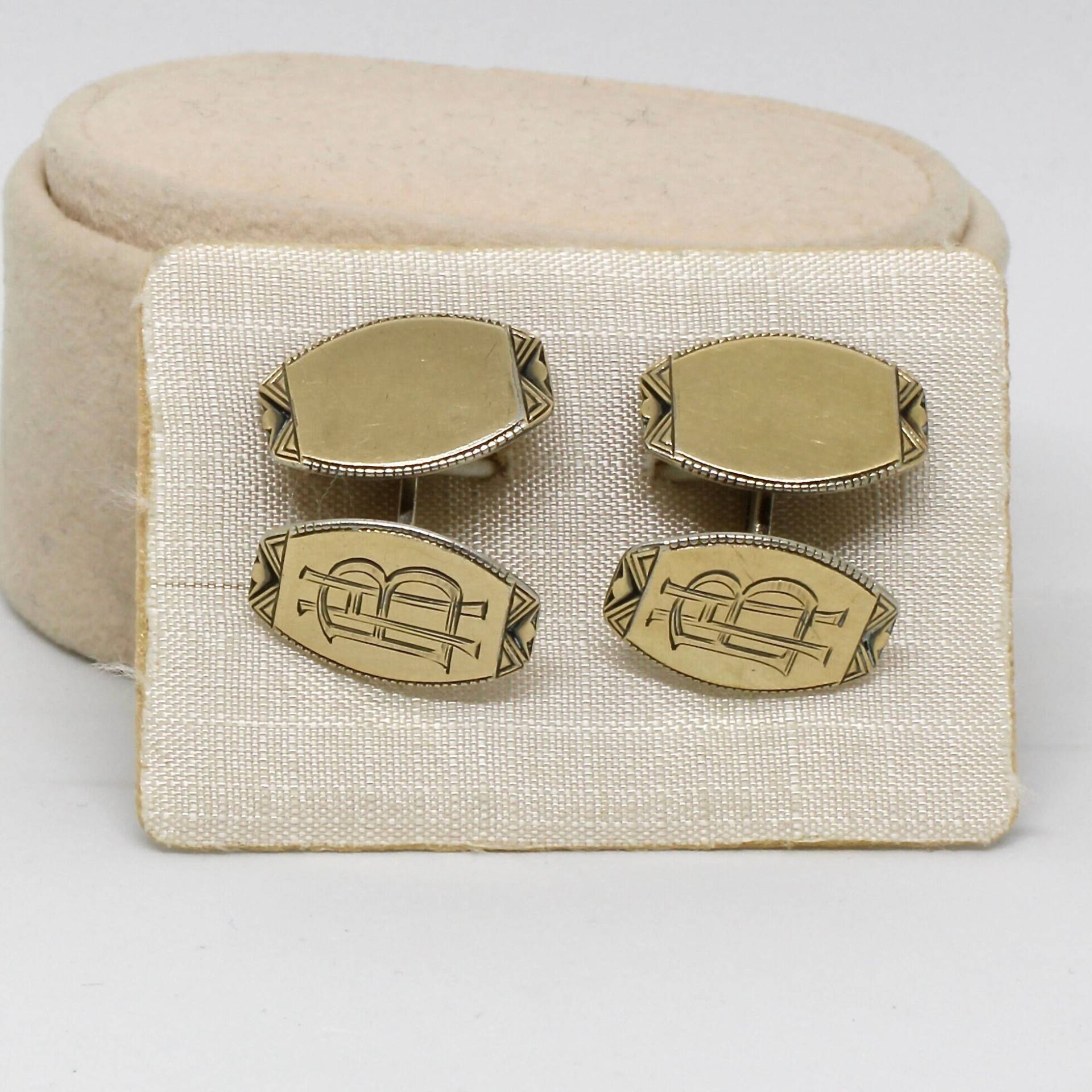 Jugendstil Manschettenknöpfe Silberfarbe Mit Goldfront Monogramm Hb Graviert 20Er Jahre Edel Herrenschmuck Jubiläum Jugendstil Manschettenknöpfe Silberfarbe Mit Goldfront Monogramm Hb Graviert 20Er Jahre Edel Herrenschmuck Jubiläum von schmuckvintage2020