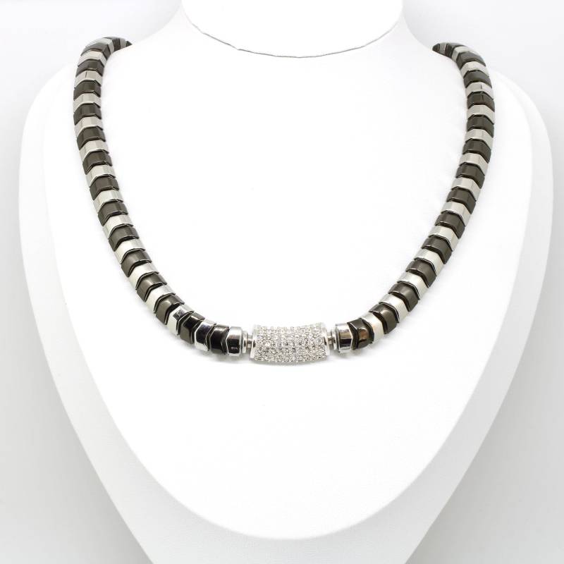 Wuchtiges Magnet Collier Halskette Silberfarbig Und Schwarz Mit Kristalle Steine Ex Energetix Schmuck von schmuckvintage2020