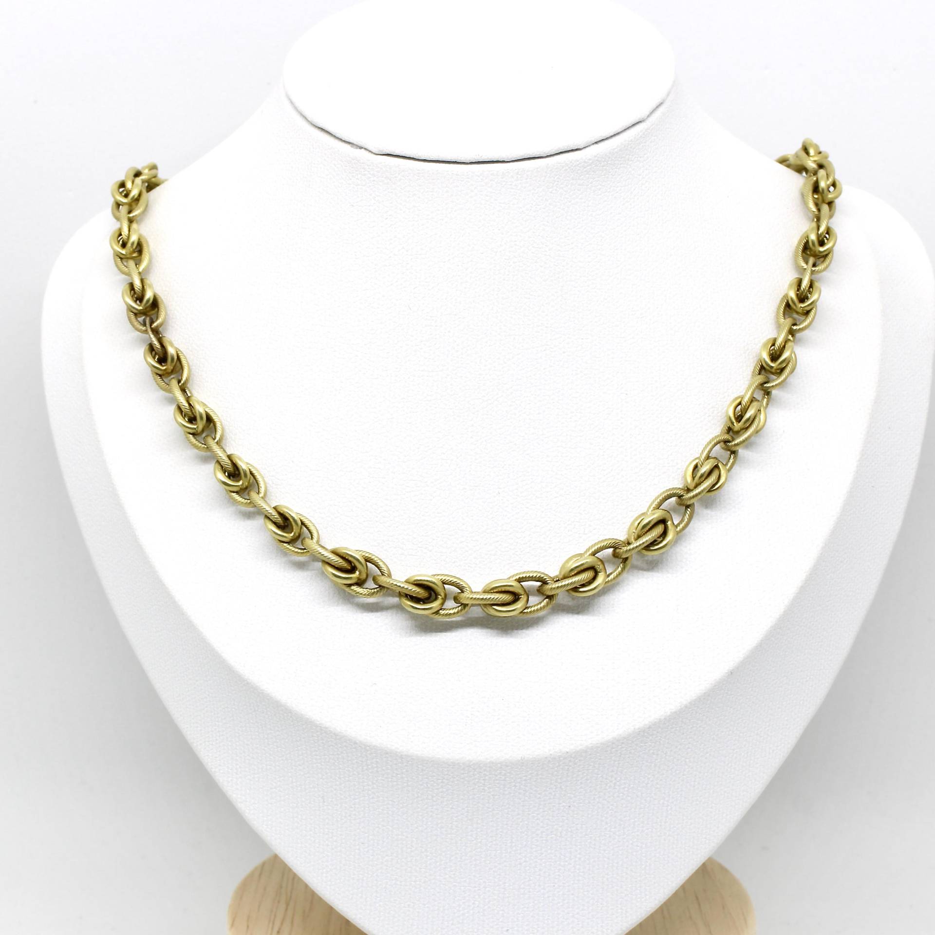 Vintage Gliederkette Gedreht Knotenform Glanzlos Kurze Kette Vergoldet Hell Damenkette von schmuckvintage2020