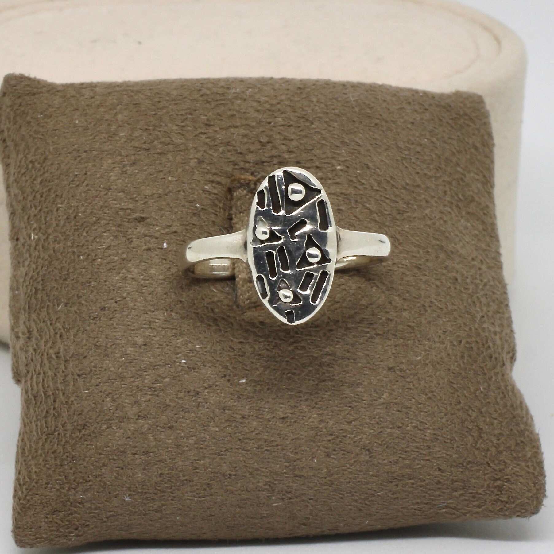Vintage Ring Oval Punkte Glatt 925 Silber Damenring Modern Schlicht von schmuckvintage2020