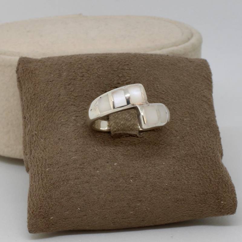 Vintage Ring Perlmutt Steine Weiß 925 Silber Massiv Zeitlos Modern Für Frau von schmuckvintage2020