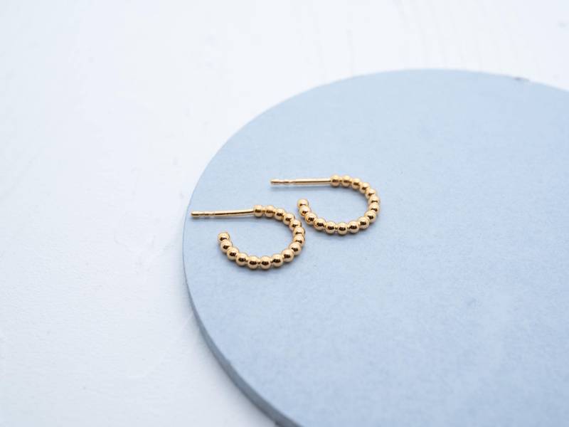 Handgefertigte Kügelchen-Creolen - Elegante Accessoires Silber Mit 24K Vergoldet von schmuckvonvreni