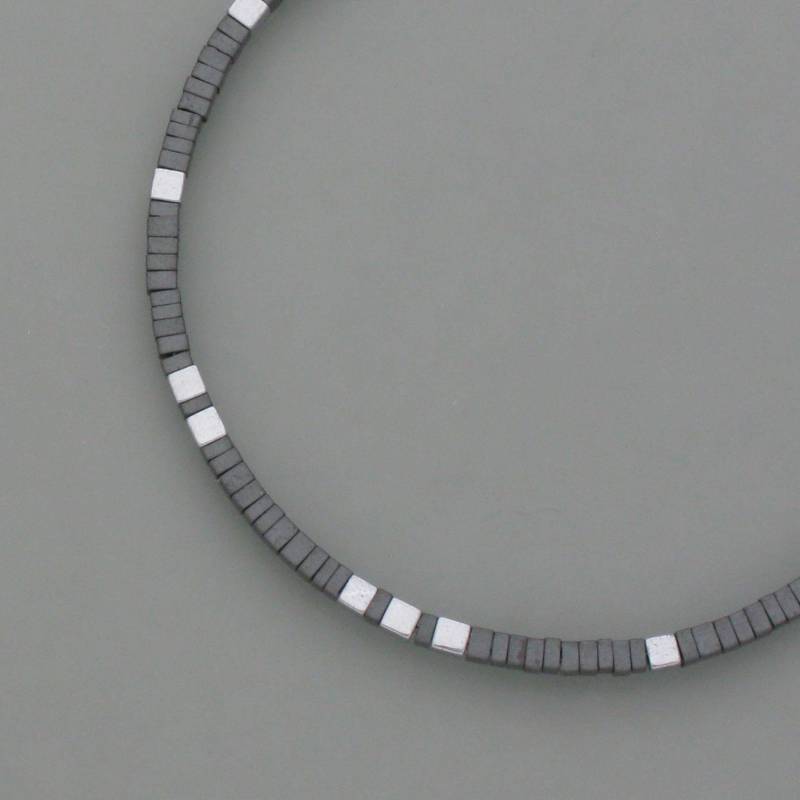 Delicate Bracelet Hematite, Silver von schmuckwerkshop