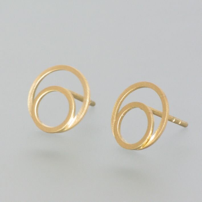 Gold Stud Earrings Double Circle von schmuckwerkshop
