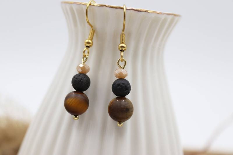Hängeohrringe Aus Tigerauge, Lava Und Facettierten Glasperlen von schmuecklichShop