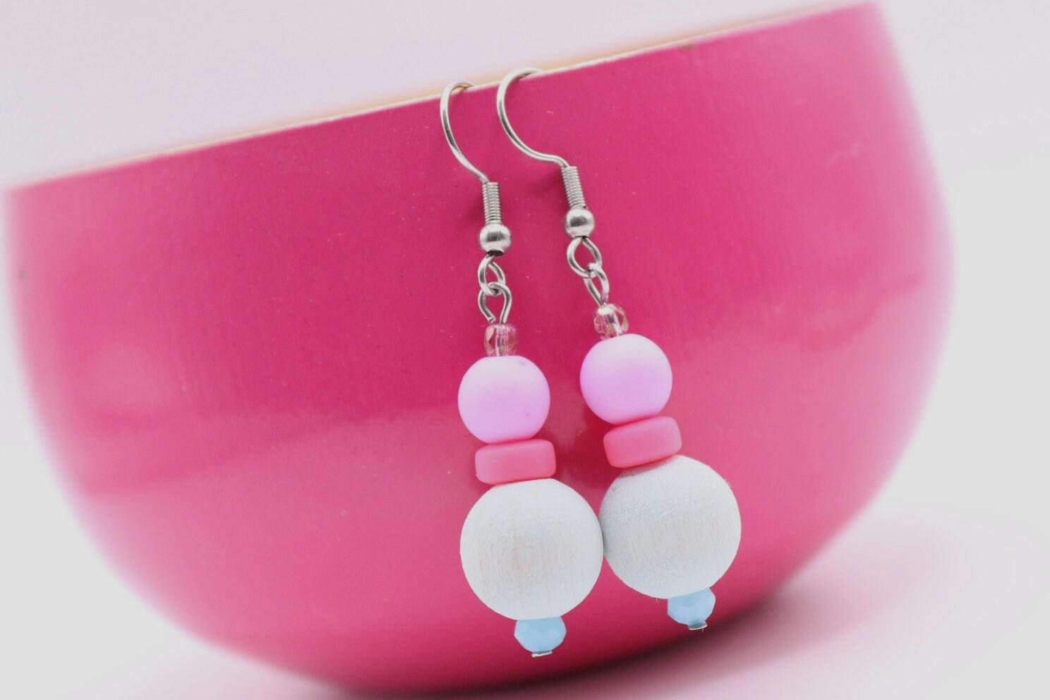 Hängeohrringe in Aquablau, Pink Und Lila von schmuecklichShop