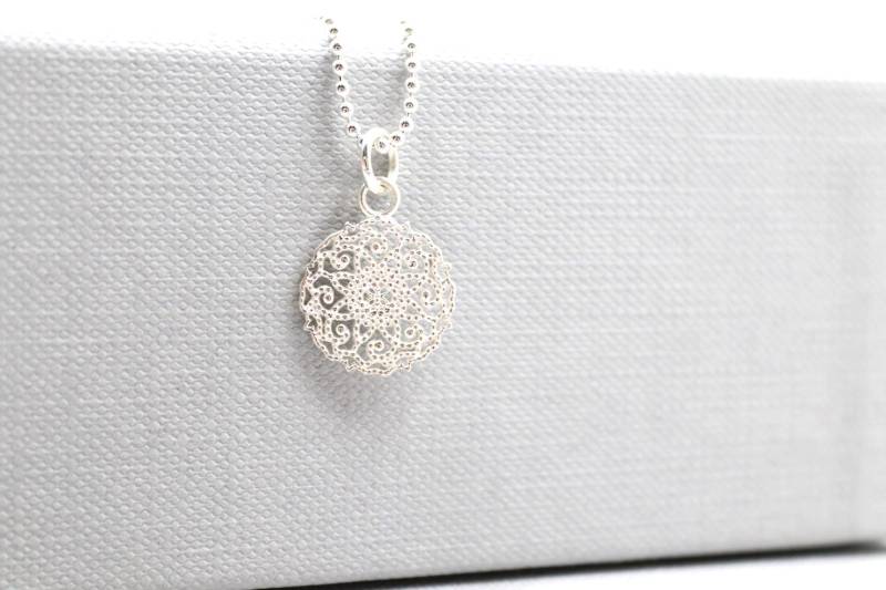 Kugelkette Mit Mandala Aus Echtem Silber von schmuecklichShop