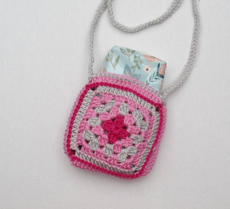 Brustbeutel, Taschentuchtasche, Gehäkelt von schoenesachenmachen3