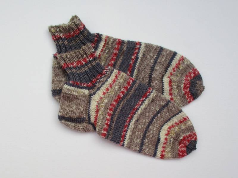 Sneakersocken Handgestrickt, Damensocken von schoenesachenmachen3