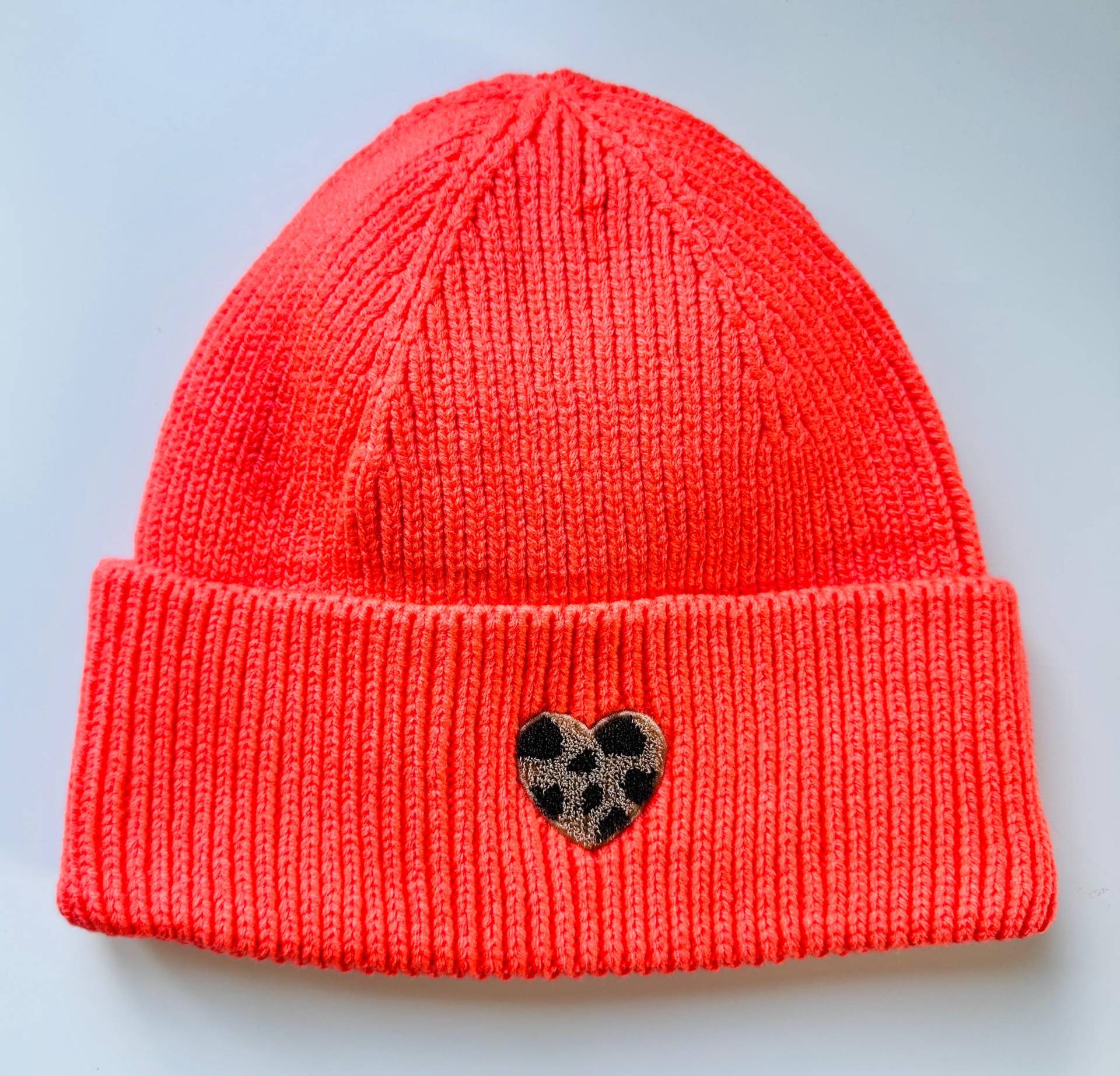 Beanie Leo Herz Kuschelweiche Strickmütze - Verschiedene Farben Schuhzwang von schuhzwang