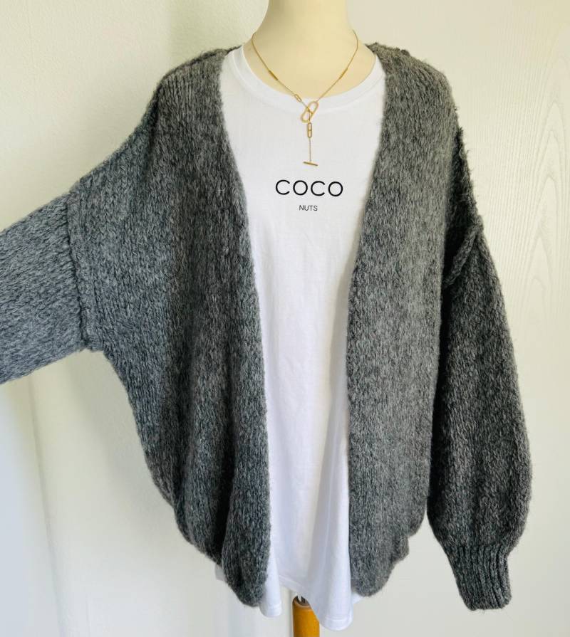 Flauschiger Oversized Cardigan - Mittelgrau Schuhzwang von schuhzwang
