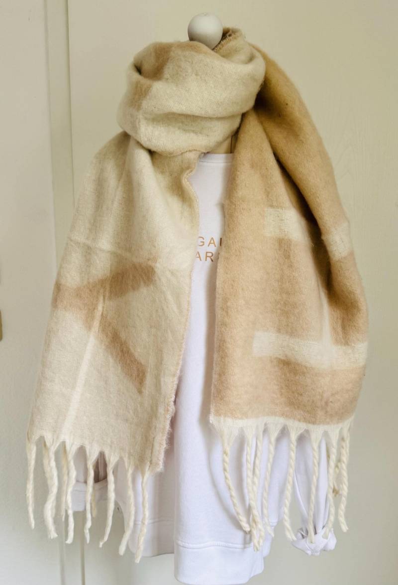 Happy Kuschel-Schal - Creme/Hellbeige Schuhzwang von schuhzwang