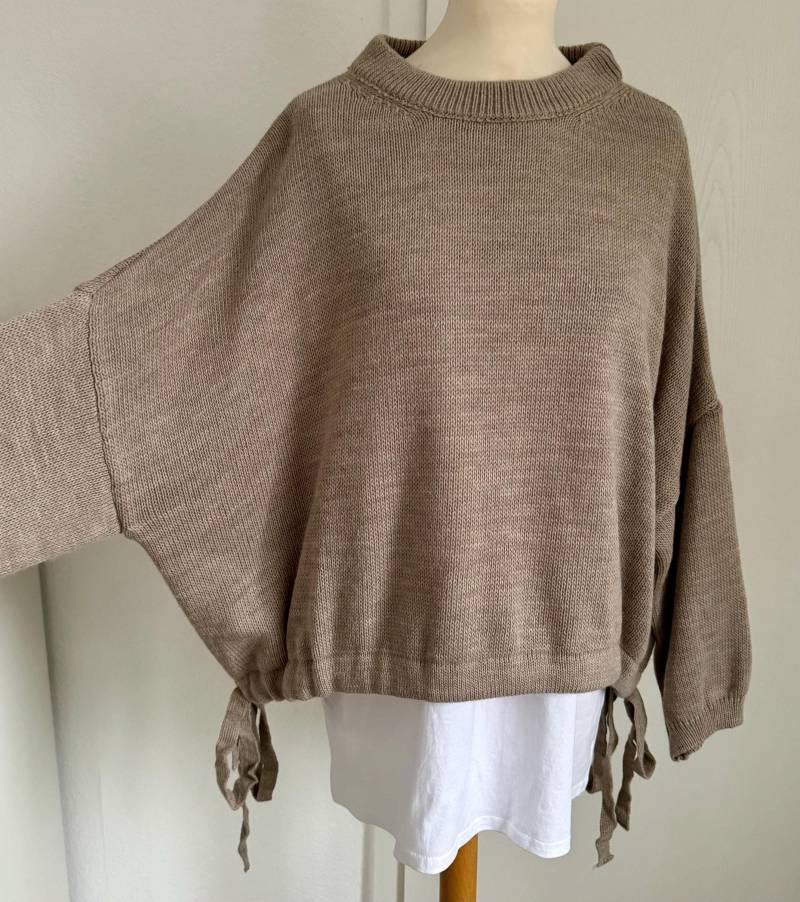 Oversized Crop Strickpullover Nele 2.0 - Light-Taupe Schuhzwang Oversized Crop Strickpullover Nele 2.0 - Light-Taupe Schuhzwang von schuhzwang