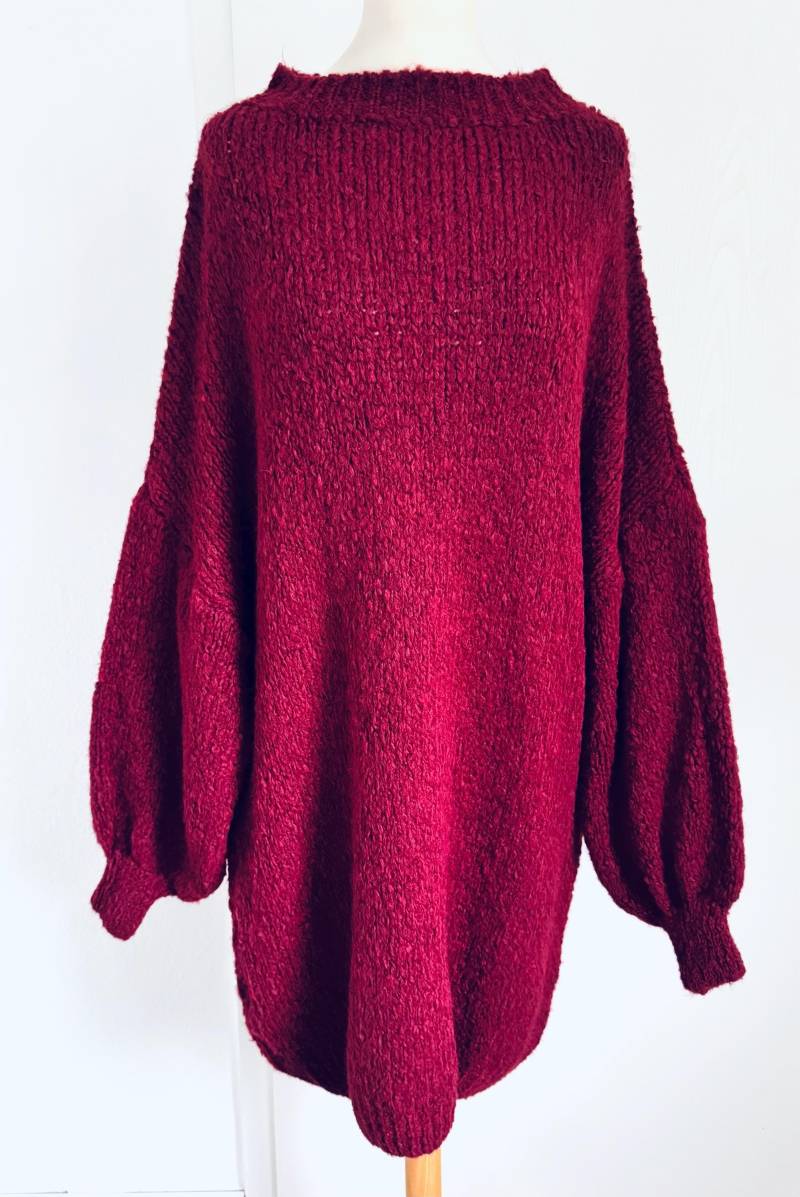 Oversized Flauschiger Langer Strickpullover Grobstrick - Burgundy Schuhzwang von schuhzwang