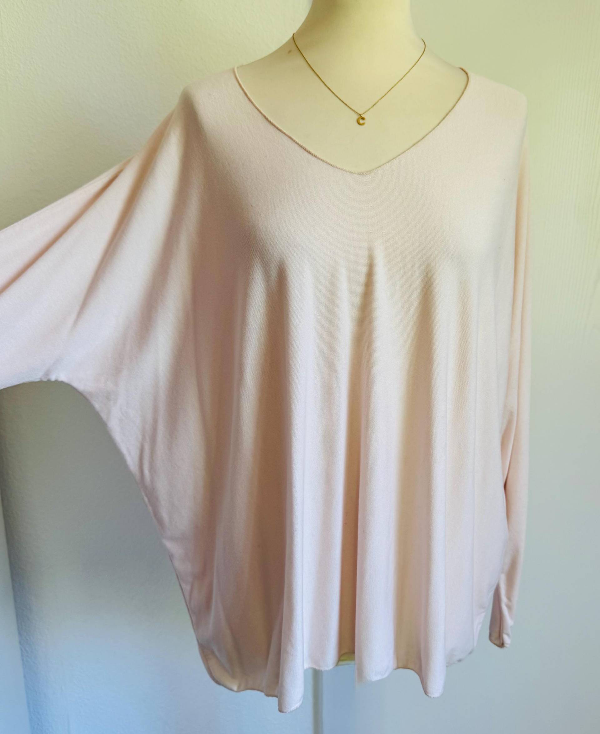 Oversized Longsleeve Viscose V-Neck Long - Rosé Schuhzwang von schuhzwang