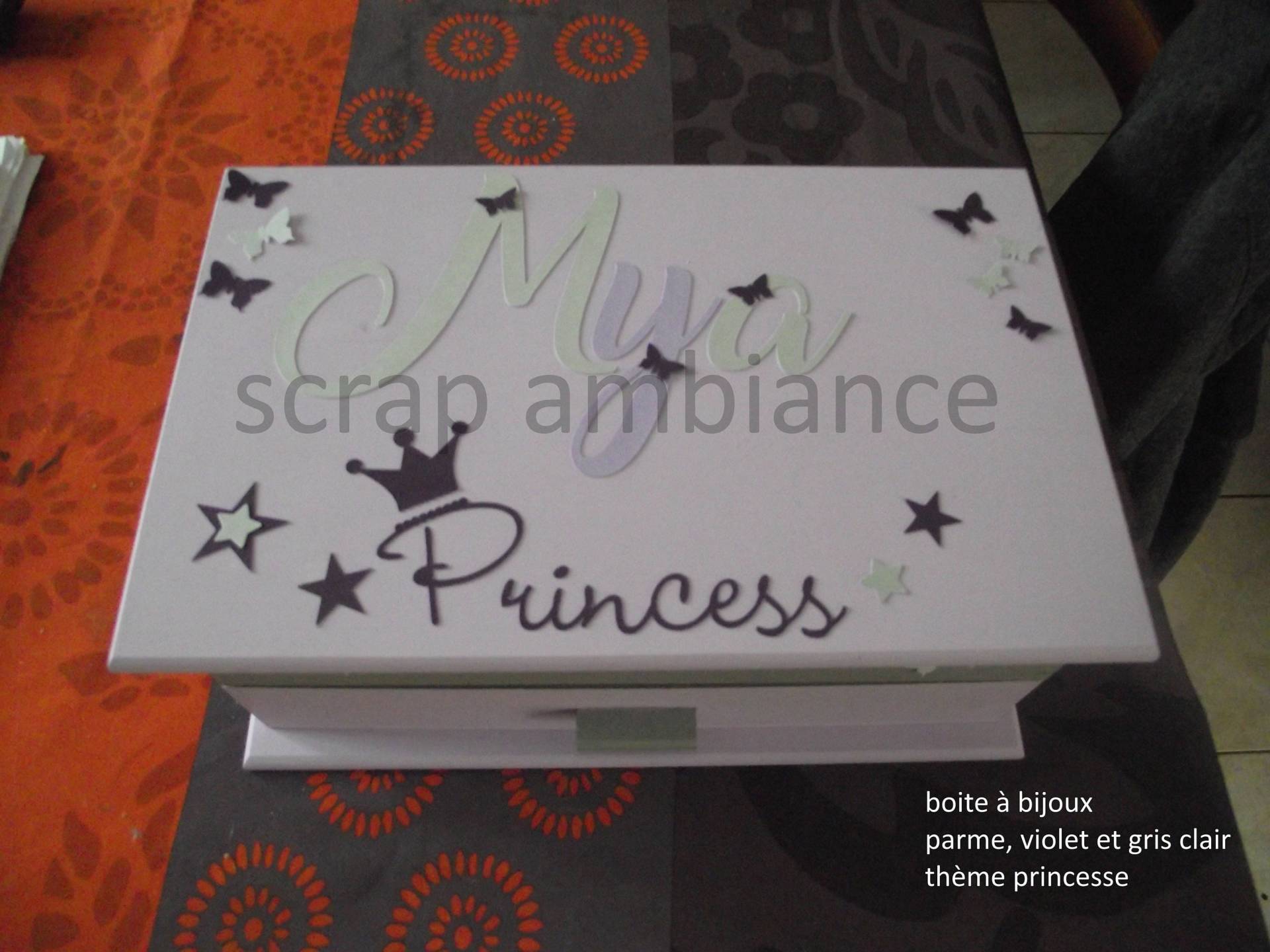 Personalisierte Schmuckschatulle , Schmuck-Box, Schmuck-Safe, Veranstalter Schmuck, Parma Und Grau-Thema Prinzessin Personalisierte Schmuckschatulle , Schmuck-Box, Schmuck-Safe, Veranstalter Schmuck, Parma Und Grau-Thema Prinzessin von scrapambiance