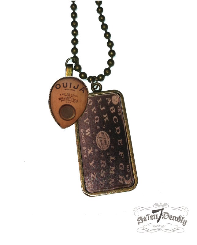 Ouija Brett Und Planchette Halskette von se7enDeadly