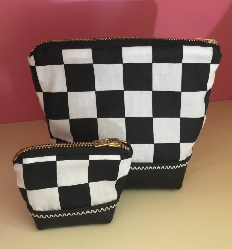 Passende Retro Reißverschlusstasche Gesetzt. Jahrgang Schwarz-Weiß Schachbrett Stoff, Messing-Reißverschluss, Reißverschluss Taschen Aus Echtem Leder von seamingly60s