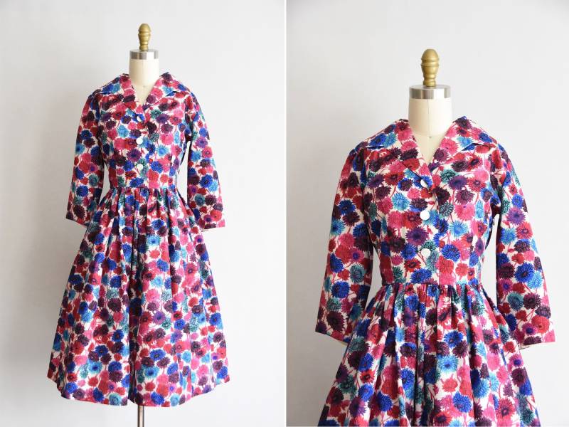 1950Er Jahre Brilliant Bud Kleid/Vintage 50Er Florales Tageskleid Leuchtendes Seidenkleid von seaofvintage