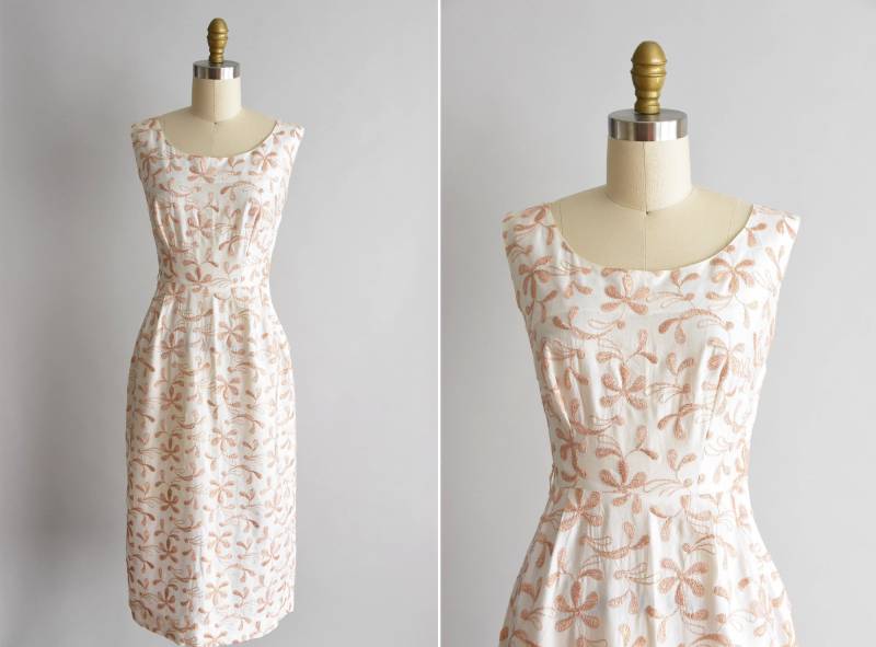 1950Er Jahre Champagne On Ice Kleid/ Vintage 50Er Wiggle Besticktes Blumenkleid von seaofvintage