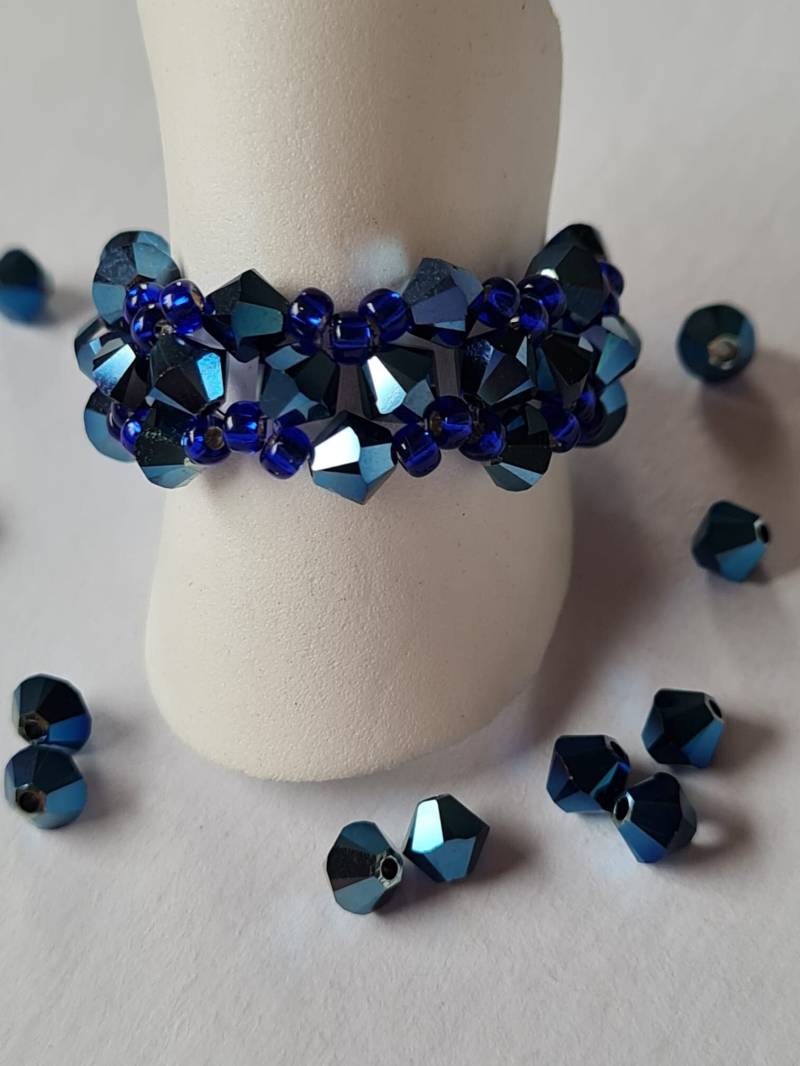 Blauer Bandring, Glitzersteine, Ring, Dunkelblau, Metallic Blue von seifenundschmuck