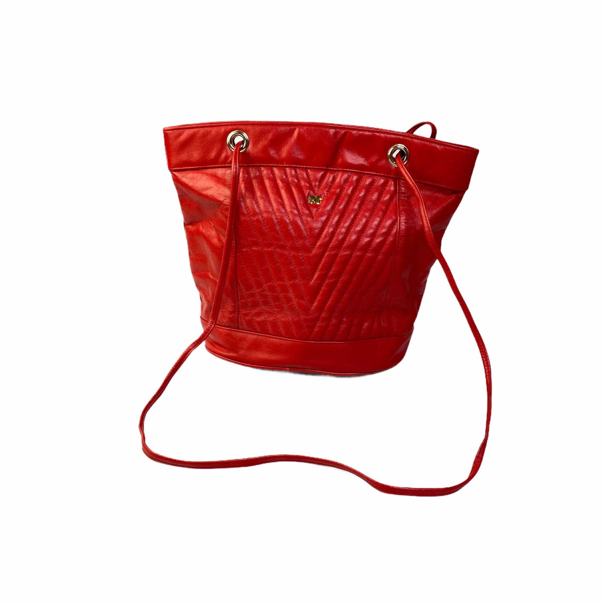 Vintage Nina Ricci Kirsche Rot Leder Gesteppte Eimer Tasche Geldbörse Schulter von selvagesalvagedenver