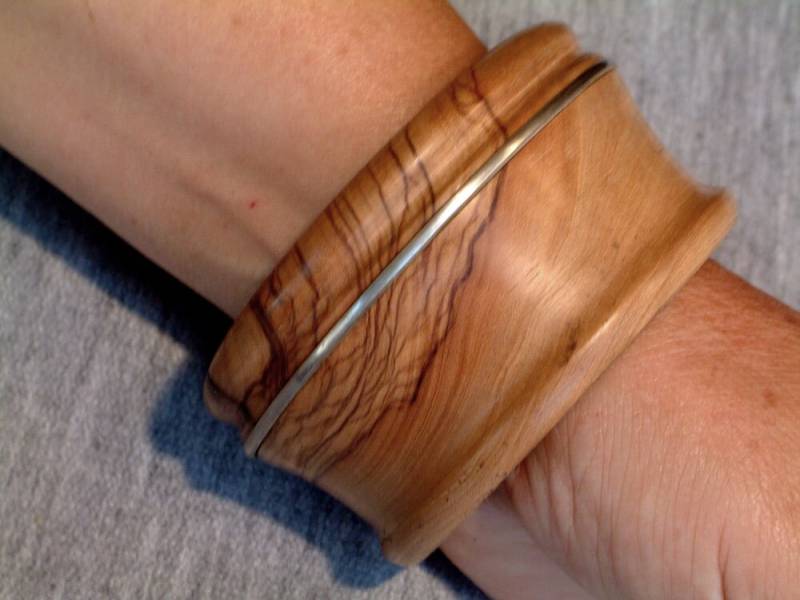 Olive Und Silber Hoop Armband Engagement Geschenk Oliven Holz Natürlichen Öko-Design von sentinelliwoodart