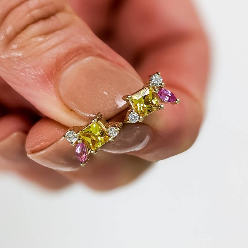 Gemischte Form Diamant Und Saphir Ohrringe. Erhältlich in 14K, 18K Platin. Komplett Individualisierbar von sevgijewelry