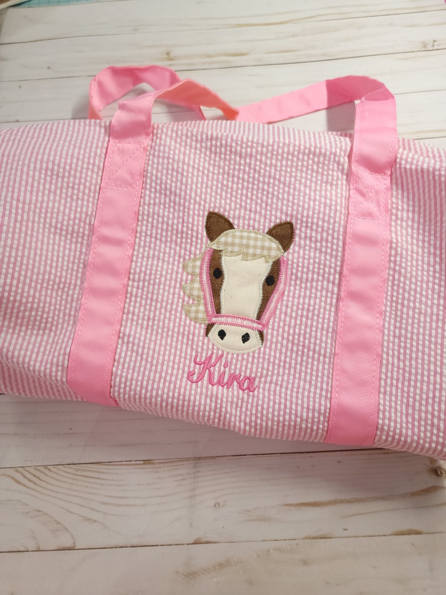 Seesack Aus Seersucker, Mit Pferdeapplikation, Reisetasche Für Kinder Seesack Aus Seersucker, Mit Pferdeapplikation, Reisetasche Für Kinder von sewblessedstitches