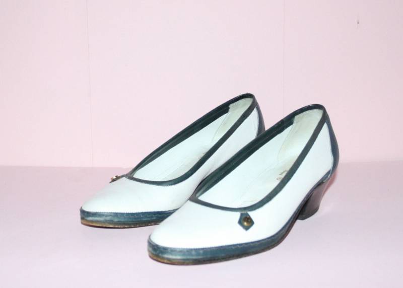 Amalfi Wohnungen/Weiss-Halbschuhe/Sz 6.5 von sewjustified